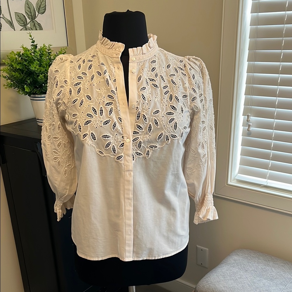 Elegant White Lace Women's Top
